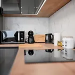 Lo-lo Apartman *