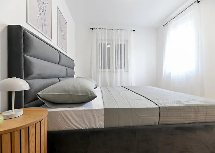 Lo-lo Апартаменты